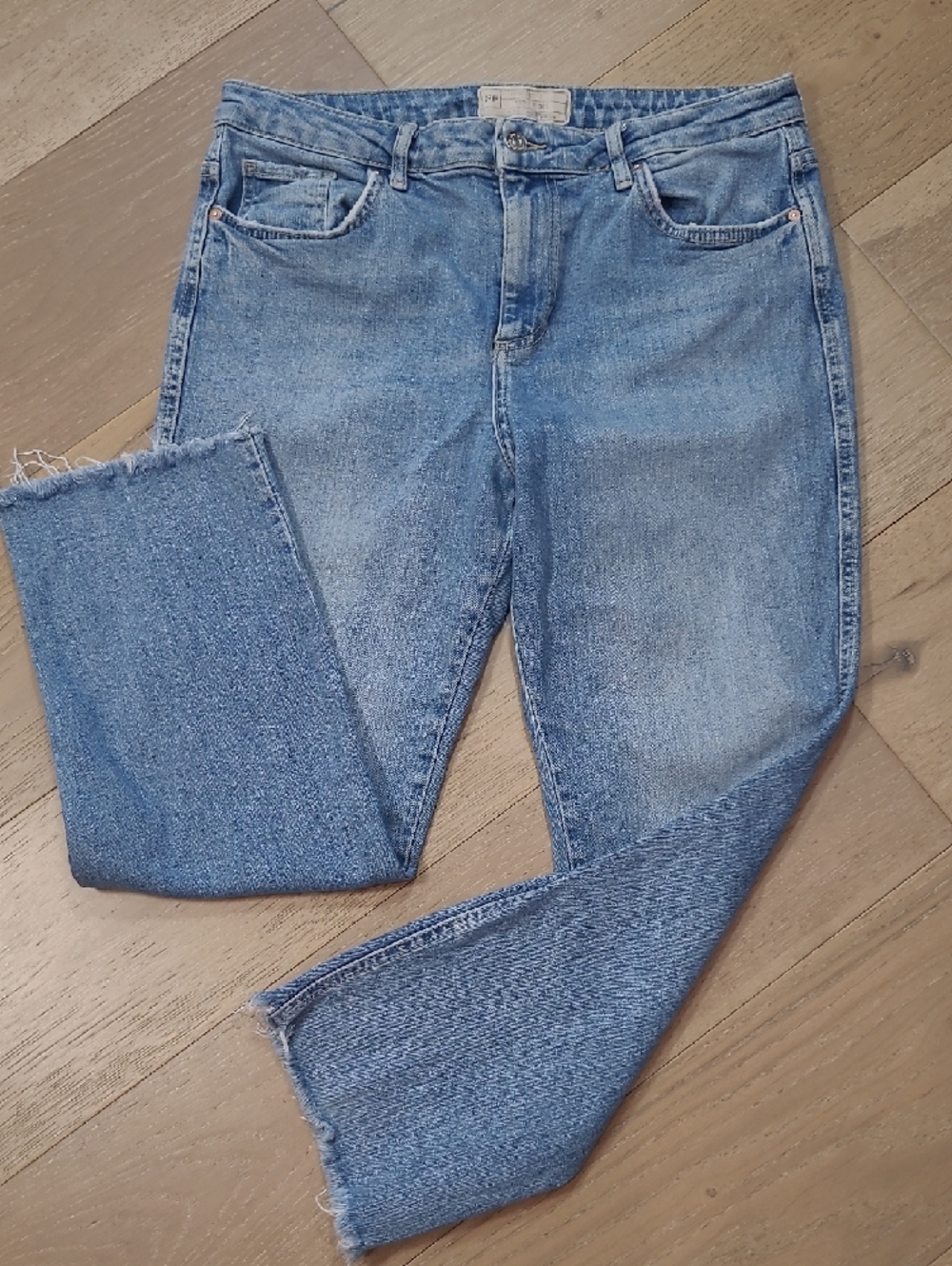 Free People Jean Women's sz 30Short Crop Straight Leg Mid Rise Denim